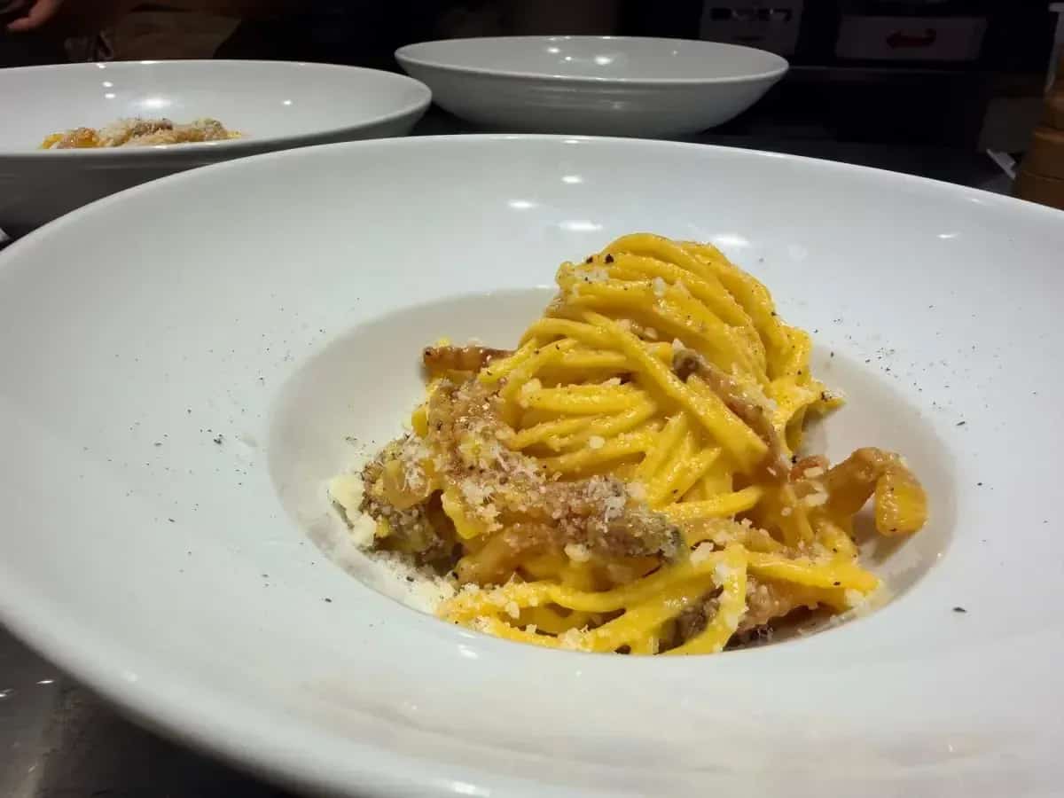 Carbonara Cooking Class in Rome: Cacio e Pepe, Amatriciana, Fresh Pasta - photo 1 of 4